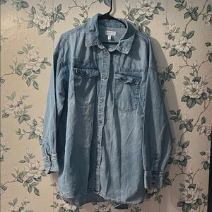 💁‍♀️WOMENS Light Blue Denim Shirt